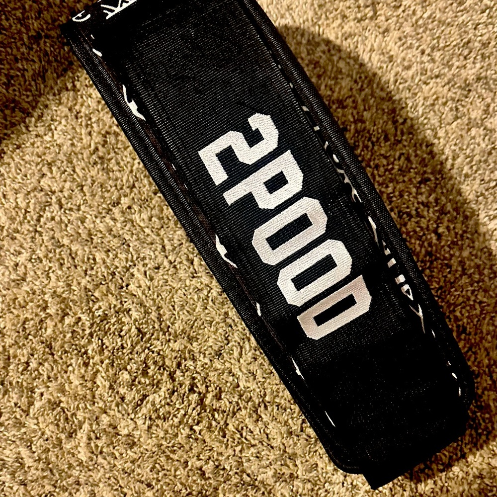 2pood weight lifting belt Valhalla 4 black and white